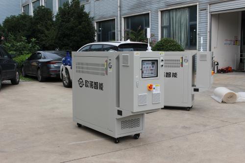 石英砂提純用什么設備？雙錐干燥機及油溫機助力